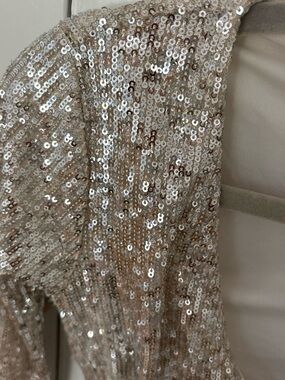 AKIRA Ivory Sequin Trim Top size small